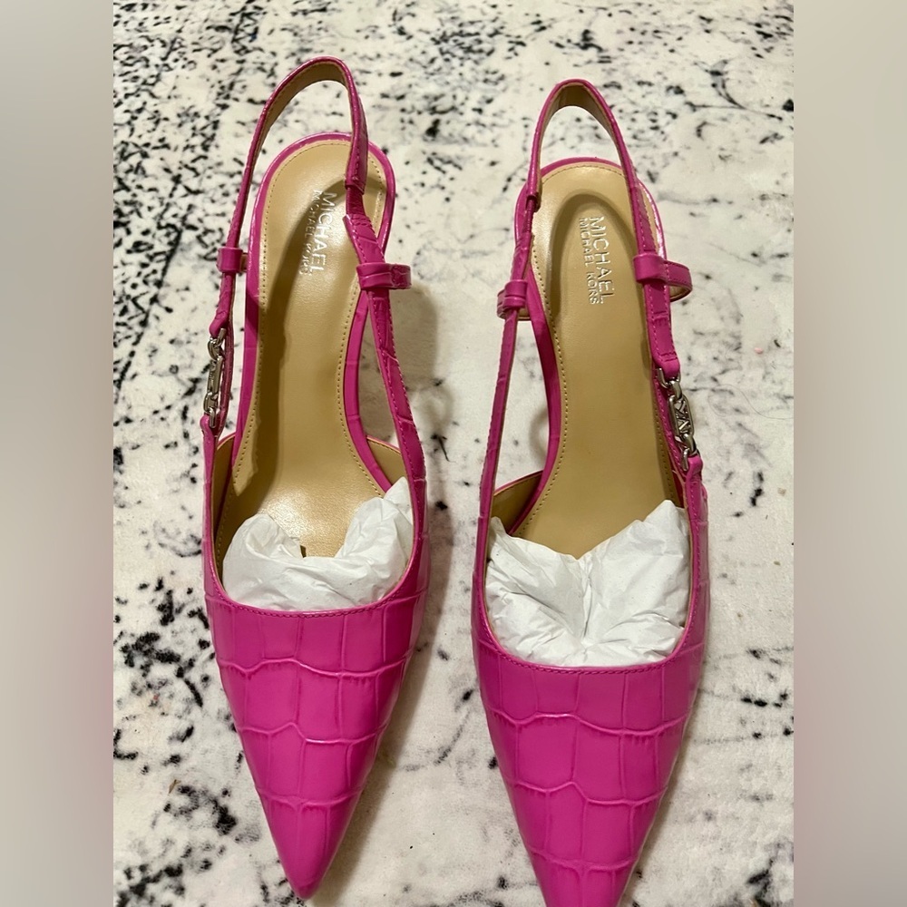 Michael Kors Fuchsia Slingback Heels - Picture 2 of 9
